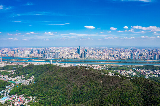 长沙空中瞰景：最新高清航拍城市风貌视频全览